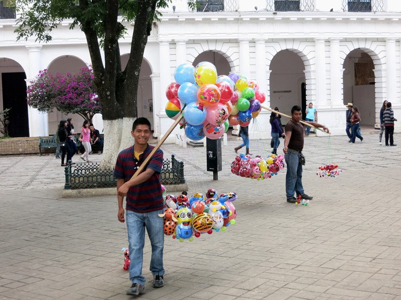 Ballone werden vorallem am Wochenende verkauft